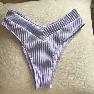 NWOT!  SHEIN bikini, bottom size small in lilac/purple